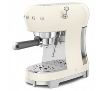 Smeg ECF02CREU
